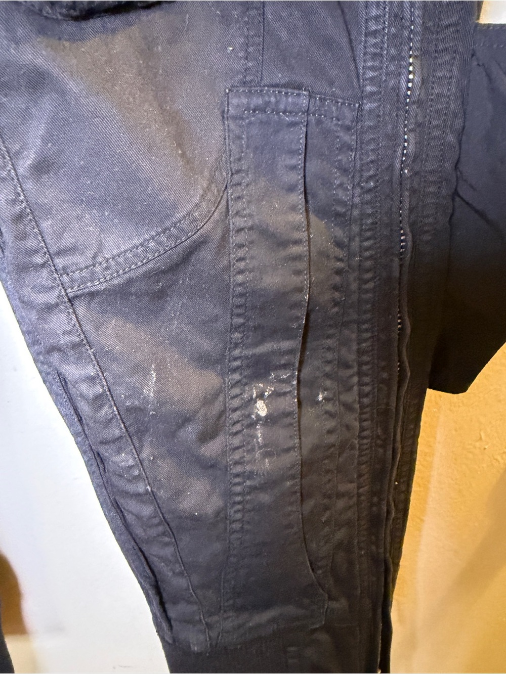 DSQUARED2 Black Multi-Pocket Cargo Pants for Men - Picture 5 of 13